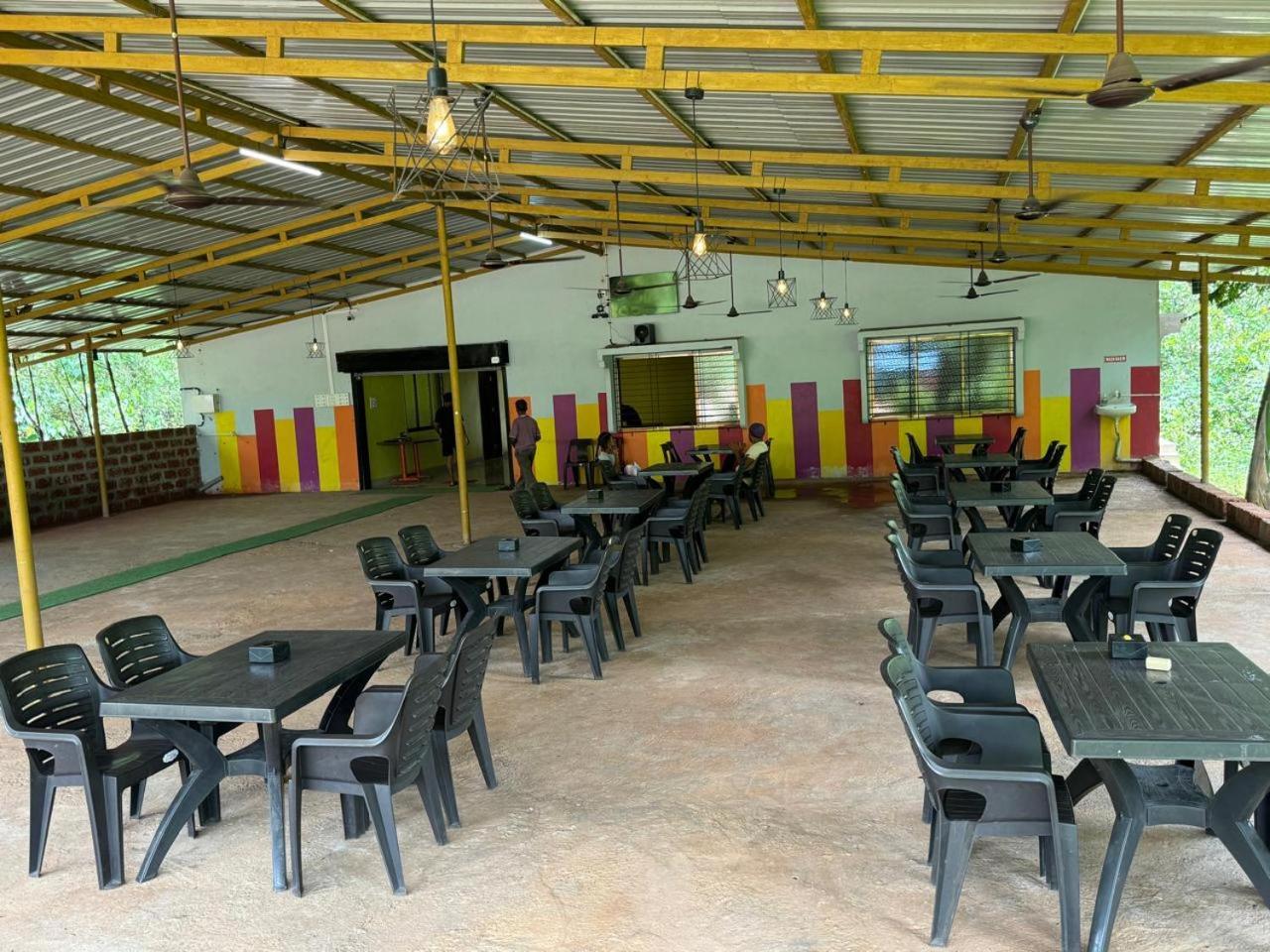 Hotel Shalini Palace Ratnagiri Bagian luar foto